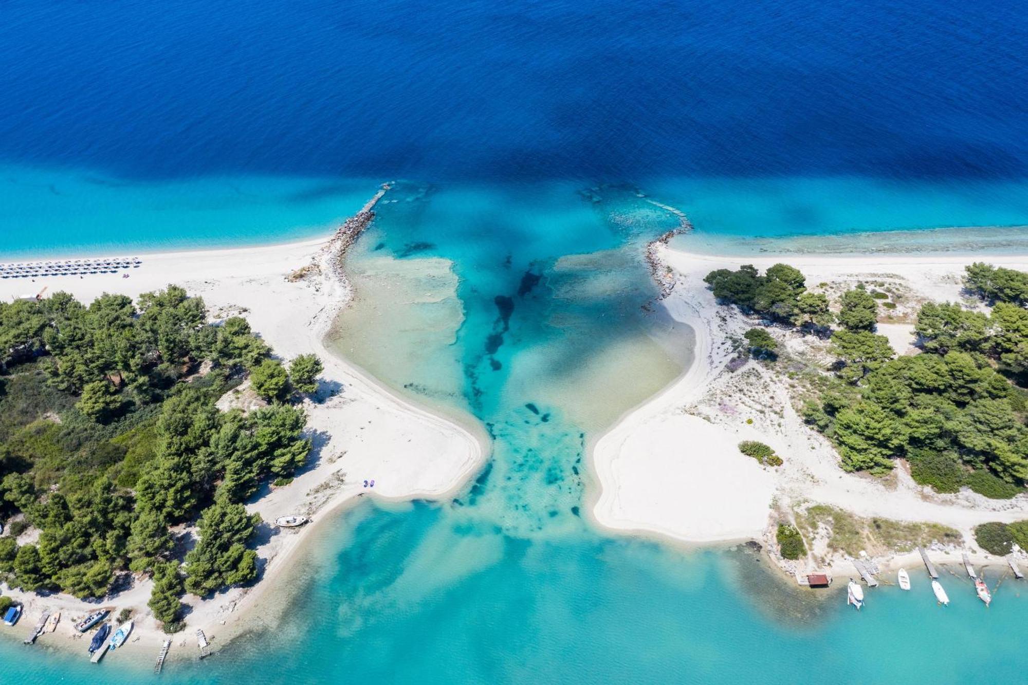 Ikos Oceania Hotel Nea Moudania Bagian luar foto