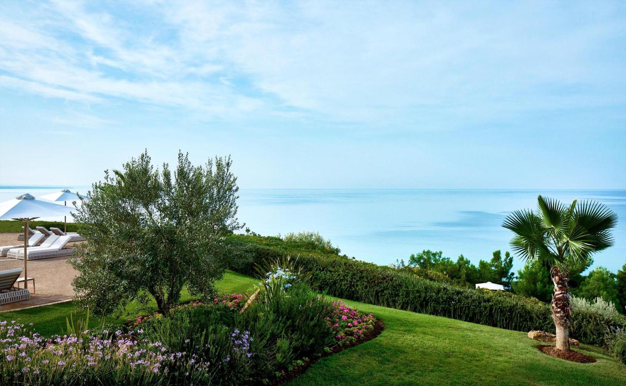 Ikos Oceania Hotel Nea Moudania Bagian luar foto